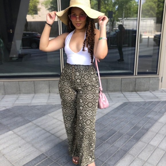 Meet your Posher, Donni 💕 - Picture 16 of 16